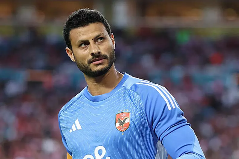 جنازة والد محمد الشناوي: حضور بارز وذكريات مؤثرة