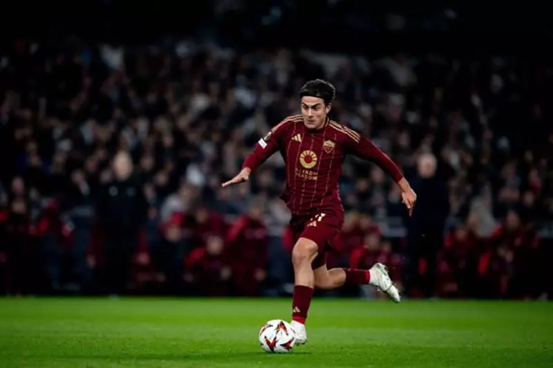 ديبالا يقود روما لفوز ثمين على ساسولو ويشعل سباق الصدارة مع نابولي