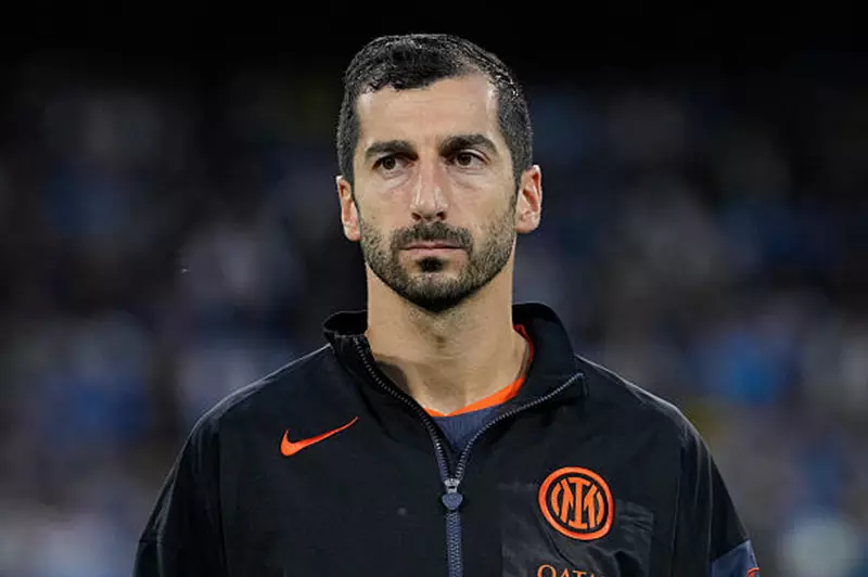 سيتم تقييم حالته.. إنتر يكشف تفاصيل إصابة هنريك مخيتاريان